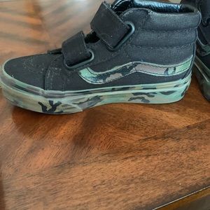 Toddler vans size 11